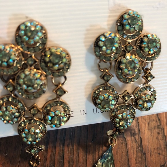 Statement necklace & earrings in peridot crystal - Picture 5 of 7